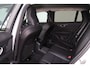 Volvo V60 T6 Recharge AWD Plus Dark - IntelliSafe Assist & Surround - 360º Camera - Harman/Kardon audio - Adaptieve LED koplampen - Verwarmde voorstoelen, stuur & achterbank - Parkeersensoren voor & achter - Elektr. bedienb. voorstoelen met geheugen - Extra getint glas - 19' LMV