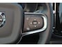 Volvo XC40 Recharge Twin Ultimate 82 kWh - Panorama/schuifdak - IntelliSafe Assist & Surround - 360º Camera - Harman/Kardon audio - Verwarmde voorstoelen & stuur - Parkeersensoren voor & achter - Elektr. bedienb. voorstoelen met geheugen links - Wollen bekleding - Draadloze tel. lader - Warmtepomp - Extra getint glas - Elektr. inklapbare trekhaak - 20' LMV