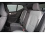 Volvo XC40 B3 Plus Dark - IntelliSafe Assist & Surround - 360º Camera - Harman/Kardon audio - Verwarmde voorstoelen & stuur - Parkeersensoren voor & achter - Elektr. bedienb. voorstoelen met geheugen links - Draadloze tel. lader - Extra getint glas - 19' LMV