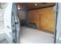 Renault Trafic 2.0 dCi 110 T30 L2H1 Work Edition | Trekhaak | Camera | Navigatie | Sidebars | Betimmering Laadruimte