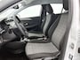 Opel Corsa-e EV Edition 50kWh 136 pk | ACCURAPPORT 92,2% | Navigatie via Apple Carplay/Android Auto | Climate Control | Cruise Control | DAB Ontvanger | Bluetooth | Keyless Start | Buitenspiegels Elektrisch Verstel -en Verwarmbaar |