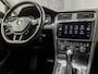 Volkswagen Golf 1.0 TSI Sport Automaat (APPLE CARPLAY, CLIMATE, STOELVERWARMING, SPORTSTOELEN, LM VELGEN, GETINT GLAS, CRUISE, NIEUWSTAAT)