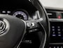 Volkswagen Golf 1.0 TSI Sport Automaat (APPLE CARPLAY, CLIMATE, STOELVERWARMING, SPORTSTOELEN, LM VELGEN, GETINT GLAS, CRUISE, NIEUWSTAAT)