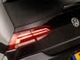 Volkswagen Golf 1.0 TSI Sport Automaat (APPLE CARPLAY, CLIMATE, STOELVERWARMING, SPORTSTOELEN, LM VELGEN, GETINT GLAS, CRUISE, NIEUWSTAAT)
