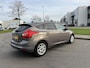 Ford Focus 1.0i EcoBoost Titanium 6-Bak 125 PK. Zuinige en zeer goed onderhouden auto van de eerste eigenaar !!! Distributieriem en waterpomp recent vervangen !!