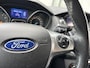 Ford Focus 1.0i EcoBoost Titanium 6-Bak 125 PK. Zuinige en zeer goed onderhouden auto van de eerste eigenaar !!! Distributieriem en waterpomp recent vervangen !!