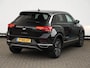 Volkswagen T-Roc 1.0 TSI Style Business 110pk | Dealer onderhouden | Navigatie | Cruise control | Camera | Spiegelpakket | LED | DAB+ |