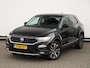 Volkswagen T-Roc 1.0 TSI Style Business 110pk | Dealer onderhouden | Navigatie | Cruise control | Camera | Spiegelpakket | LED | DAB+ |