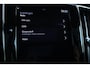 Volvo V60 Cross Country 2.0 B5 AWD Pro | Panoramadak | Bestuurdersstoel met geheugenfunctie | Adaptieve Cruise Control | Elektrisch bedienbare achterklep | Apple Carplay | Android Auto | Achteruitrijcamera