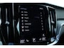 Volvo V60 Cross Country 2.0 B5 AWD Pro | Panoramadak | Bestuurdersstoel met geheugenfunctie | Adaptieve Cruise Control | Elektrisch bedienbare achterklep | Apple Carplay | Android Auto | Achteruitrijcamera