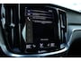 Volvo V60 Cross Country 2.0 B5 AWD Pro | Panoramadak | Bestuurdersstoel met geheugenfunctie | Adaptieve Cruise Control | Elektrisch bedienbare achterklep | Apple Carplay | Android Auto | Achteruitrijcamera