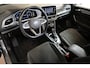 Volkswagen T-Roc 1.5 TSI 150pk Style | Panoramadak | Elek. klep | Trekhaak | 100% (Dealer) onderhouden label
