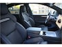 Tesla Model Y Performance AWD 75 kWh KW V3 schroefset (twv 2.475,-), Sportstoelen (twv 2.000,-)!