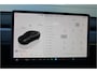 Tesla Model Y Performance AWD 75 kWh KW V3 schroefset (twv 2.475,-), Sportstoelen (twv 2.000,-)!