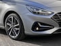 Hyundai i30 1.5 T-GDi MHEV Hybrid EDITION 30 DCT / Fabrieksgarantie tot 09-2026 ** / Dealer onderhouden / Navigatie / Stuur- en stoelverwarming / Achteruitrijcamera / Apple Carplay Android / 17" LM wielen /