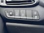 Hyundai i30 1.5 T-GDi MHEV Hybrid EDITION 30 DCT / Fabrieksgarantie tot 09-2026 ** / Dealer onderhouden / Navigatie / Stuur- en stoelverwarming / Achteruitrijcamera / Apple Carplay Android / 17" LM wielen /