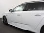 Peugeot 308 1.2 PureTech 130pk Automaat GT Climate control Adaptive cruise control Parkeersensoren Achteruitrijcamera Navigatie Voorstoelen verwarmd LED Apple Carplay/ Android Auto