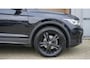 Volkswagen Tiguan 1.5 TSI 150pk DSG Urban Sport Pano.Dak *Harman/Kardon* HUD IQ Light Trekhaak 18inch LM *Complete Tiguan*