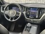 Volvo XC60 2.0 T6 Plug-in hybrid AWD Plus Dark | Extra getint glas | Trekhaak inklapbaar | Stoel en stuur verwarming | Nappa Contourstoelen | Panoramadak | Adaptieve cruise control