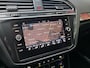 Volkswagen Tiguan 1.4 TSI ACT R-LINE AUTOMAAT | LED | Wegkl. Trekhaak | Navigatie | Climate Control | Cruise Control | 19 inch