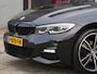 BMW 3-Serie 318i M-SPORT/ SCHUIFDAK/ PARKING PACK/ SHADOW LINE