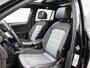 Volkswagen Tiguan 1.5 TSI Highline Business R 150 PK | R-Line | Automaat | Panoramadak | Navigatie | Camera | Stoelverwarming | Massage | Apple Carplay | Android Auto | Adaptive Cruise Control | Climate Control | LED Plus |