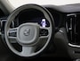 Volvo V60 Cross Country 2.0 B5 AWD Ult. | All-Seasonbanden | Massagefunctie | 360 camera