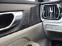 Volvo V60 Cross Country 2.0 B5 AWD Ult. | All-Seasonbanden | Massagefunctie | 360 camera