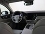 Volvo V60 Cross Country 2.0 B5 AWD Ult. | All-Seasonbanden | Massagefunctie | 360 camera