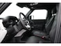 Land Rover Defender P300e 110 X-Dynamic HSE | 6P | Black Pack | Panoramadak | ACC | 22 Inch | Trekhaak | Stoel+Stuurverwarming