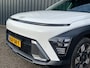Hyundai Kona 1.6 GDI HEV 141pk DCT Comfort Smart I Stoel/Stuurverwarming I CarPlay/Android Auto I Parkeersenoren Voor & Achter I Camera