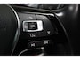 Volkswagen Golf 1.0 TSI Comfortline / Navigatie / Adaptive Cruise. / PDC voor + achter / Carplay / Android auto /