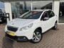 Peugeot 2008 1.2 PureTech Féline Incl: FullMap navigatie, Climate control, Trekhaak, BlueTooth, Stoelverwarming
