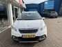 Peugeot 2008 1.2 PureTech Féline Incl: FullMap navigatie, Climate control, Trekhaak, BlueTooth, Stoelverwarming