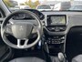 Peugeot 2008 1.2 PureTech Féline Incl: FullMap navigatie, Climate control, Trekhaak, BlueTooth, Stoelverwarming