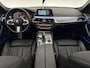 BMW 5-Serie 520i High Executive M-Sport | Pano | Sfeerverl. | Trekh. | Camera | Carplay | Cruise | Stoelverw.