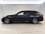 BMW 5-Serie 520i High Executive M-Sport | Pano | Sfeerverl. | Trekh. | Camera | Carplay | Cruise | Stoelverw.