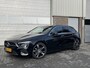 Mercedes-Benz A-klasse 180 Star Edition Luxury | Panoramadak | Apple CarPlay | Android Auto | Donkergetint Glas Achter | Sfeerverlichting | Stoelverwarming | Achteruitrijcamera | Parkeersensoren | Elektrisch Inklapbare Buitenspiegels