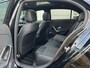 Mercedes-Benz A-klasse 180 Star Edition Luxury | Panoramadak | Apple CarPlay | Android Auto | Donkergetint Glas Achter | Sfeerverlichting | Stoelverwarming | Achteruitrijcamera | Parkeersensoren | Elektrisch Inklapbare Buitenspiegels