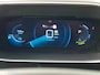 Peugeot e-208 EV Allure 50 kWh Navigatie Apple Carplay/Android Auto Camera Parkeersensoren Adaptive Cruise Control Stoelverwarming Lichtmetalen velgen Climate Control