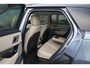 Land Rover Range Rover Velar 2.0 P250 Turbo AWD SE | Trekhaak | Voorstoelen verwarmd | Schuif/Kantel dak | Meridian surround |