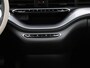 Fiat 500 La Prima 42 kWh | Stoelverwarming | Camera | Leder | 17" Lichtmetalen velgen