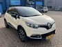 Renault Captur 0.9 TCe Dynamique Navigatie, LM velgen, Cruise Control, Climate Control, Parkeerhulpcamera met seensoren achter.