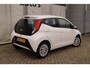 Toyota Aygo 1.0 VVT-i X-Play Automaat -AIRCO-LED-CAM-CARPLAY-