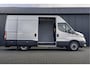 IVECO Daily 35S16V L2H2 | Automaat | Air-Pro Editie | Luchtvering | LED | Camera | Navi | PDC | 3.5T Trekgewicht | Oprijplaat | Cruise | Euro 6