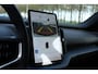 Volvo EX30 Single Motor Extended Range Plus Europa | Achteruitrijcamera | Elektrisch bedienbare stoelen | Stoelverwarming | Stuurwielverwarming | Google Services | Apple Carplay | Android Auto | 20" Inch lichtmetalen velg