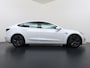 Tesla Model 3 RWD Plus 325PK S.O.H. 92% AutoPilot Leder Panoramadak Adaptive-Cruise Lmv Camera's Elektr.Stuur+Stoelen+Geheugen EasyEntry Verwarmde stoelen Park assistent PDC WIFI Lane-Assist Speed-Assist Navi LED Comfortstoelen ACC DAB Keyless en Voorverwarmen interieur via App One-Pedal-Drive 1e Eigenaar Origineel Nederlandse auto Garantie Accu tot 30-6-2028 max 160.000km