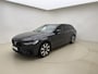 Volvo V90 T6 350pk AWD Plus Dark / 360 Camera / Full-LED / El. Trekhaak / Getint glas / El. Stoelen / Harman&Kardon Audio / 19'' / ACC / BLIS / Stoel + Stuurw. Verwarming /
