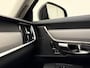 Volvo V90 T6 350pk AWD Plus Dark / 360 Camera / Full-LED / El. Trekhaak / Getint glas / El. Stoelen / Harman&Kardon Audio / 19'' / ACC / BLIS / Stoel + Stuurw. Verwarming /