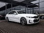 BMW 3-Serie 320e | M-SPORT | 18 INCH | SCHUIF-KANTELDAK |
